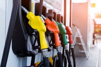 Global Oil Prices Dip in 2025