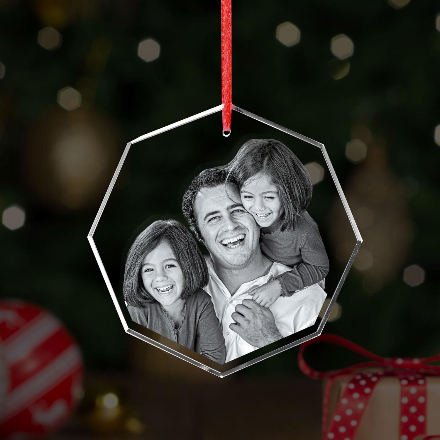Personalized 3D Crystal Photo Ornament for Families