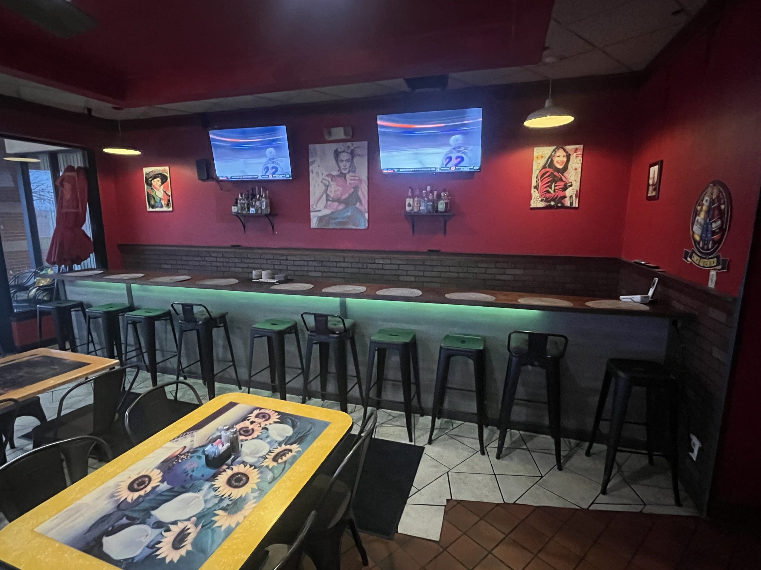 El Maguey on Olive Blvd in Chesterfield - New Bar