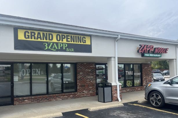 Handcraft Thai Pizzas at 3 Zapp Bar in O'Fallon, IL