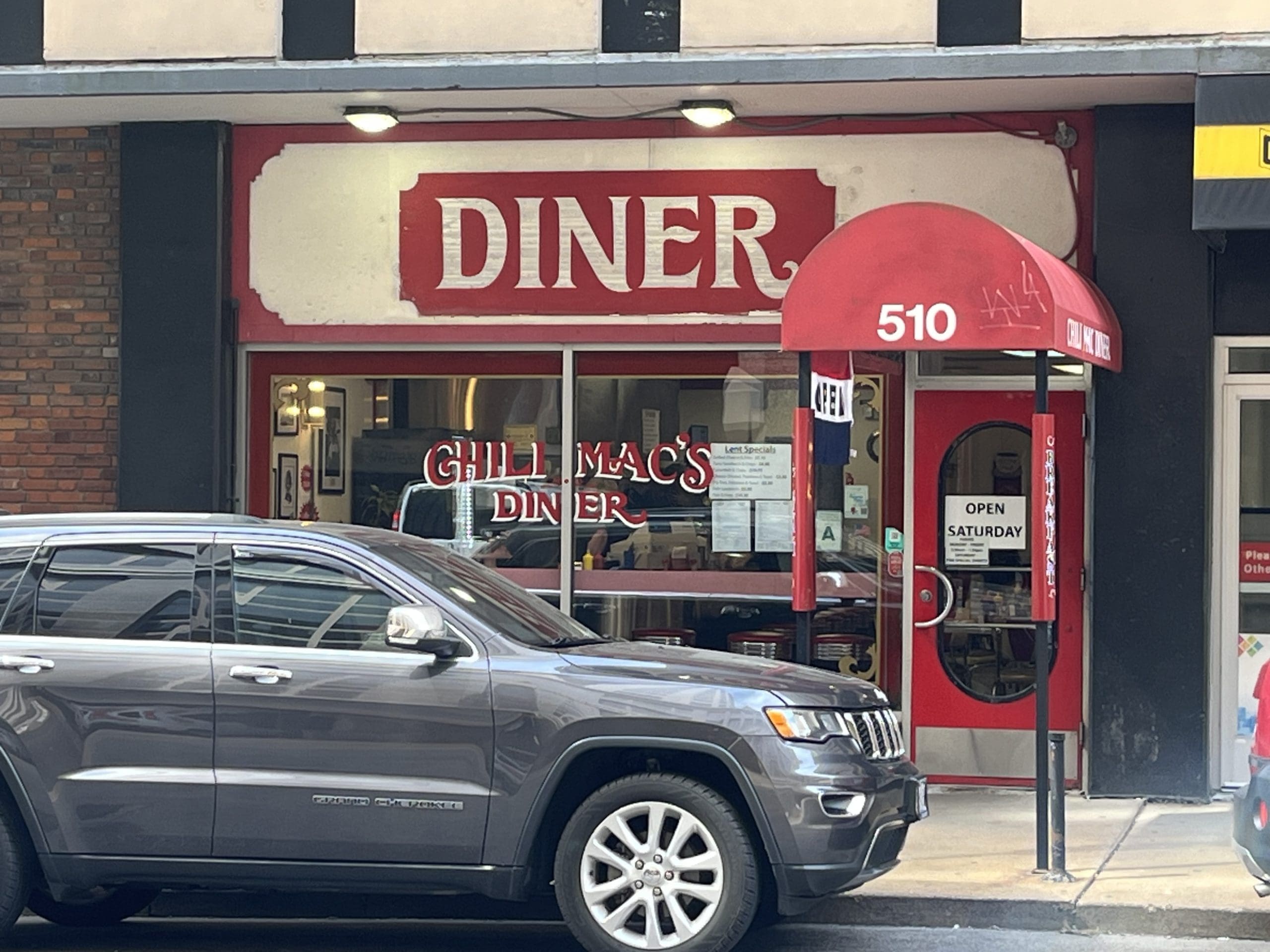 Chili Mac’s Diner in St. Louis Gains Recognition