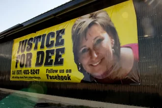 dee warner banner