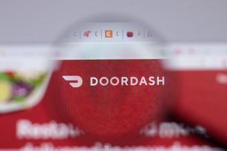 DoorDash Moves Into Restaurant Supplies: Opportunity or Risk for St. Louis Businesses?