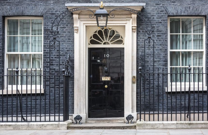UK Prime Minister Keir Starmer Resigns Following Cabinet Revolt and Andy Burnham’s Westminster Return