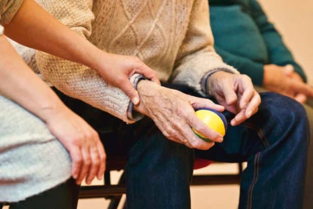 How Nurses Support Emotional And Physical Health In Older Adults