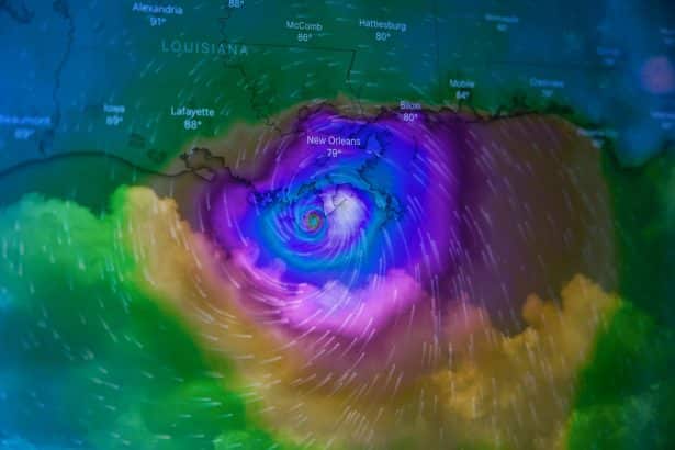 Damaging winds target Plains and Midwest